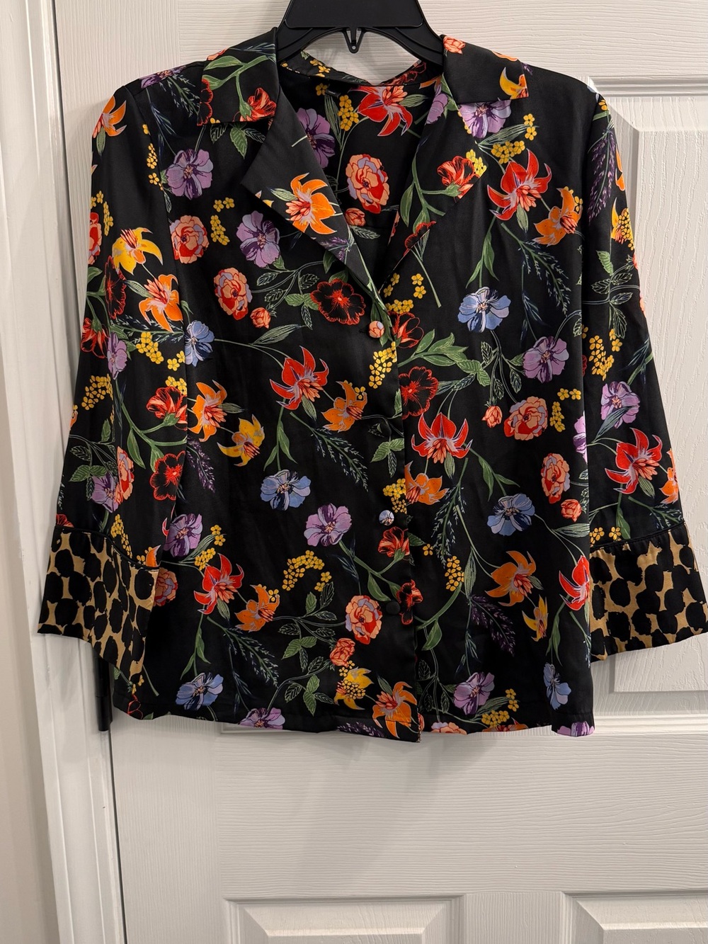 Who What Wear Floral Button Down Women's Top - Black with Floral Print XS